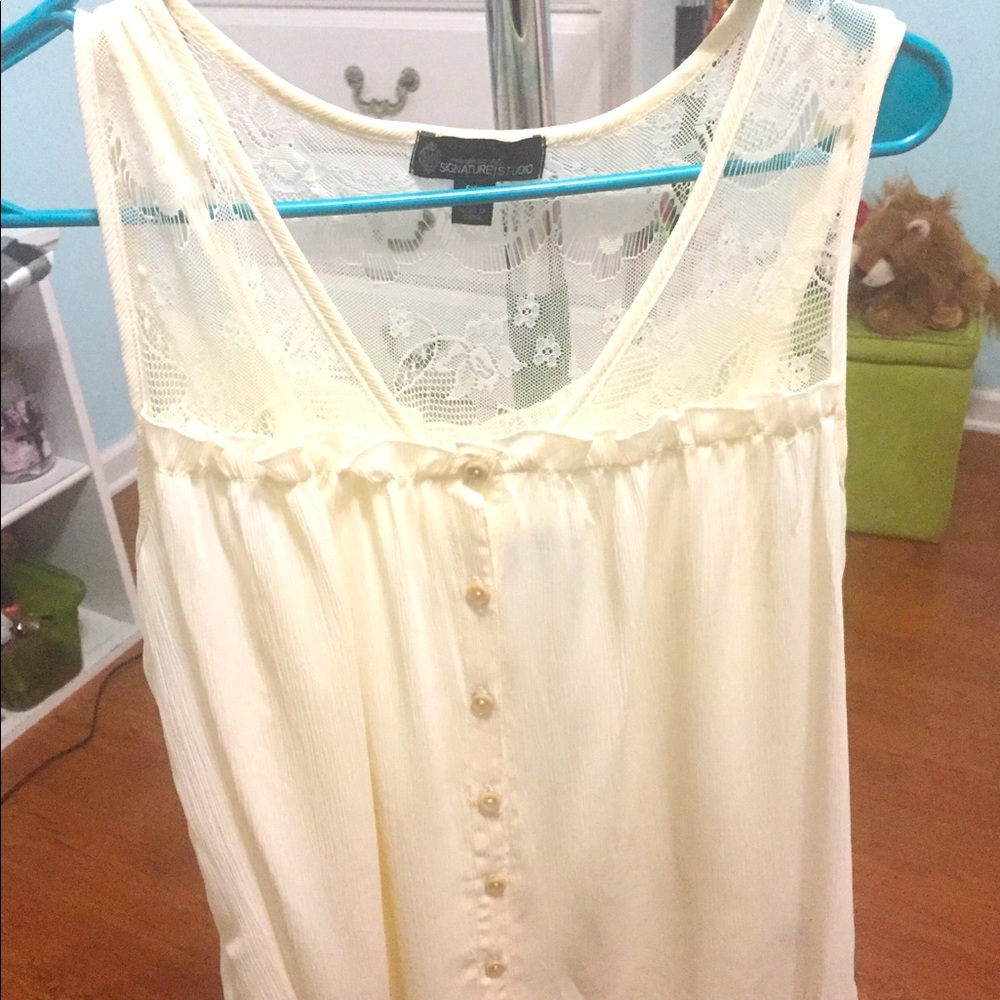 Sleeveless Blouse